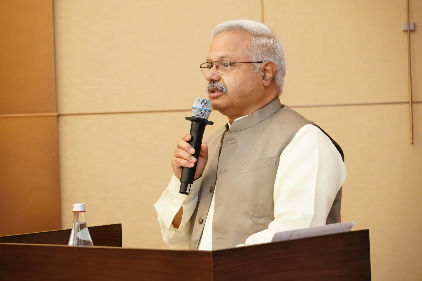 Shri Sunil Ambekar addressing the ceremony